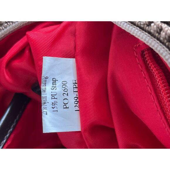 The Sak Brown Crochet Hobo Shoulder Bag Woven Nylon Purse Red Lining Boho - Picture 6 of 14